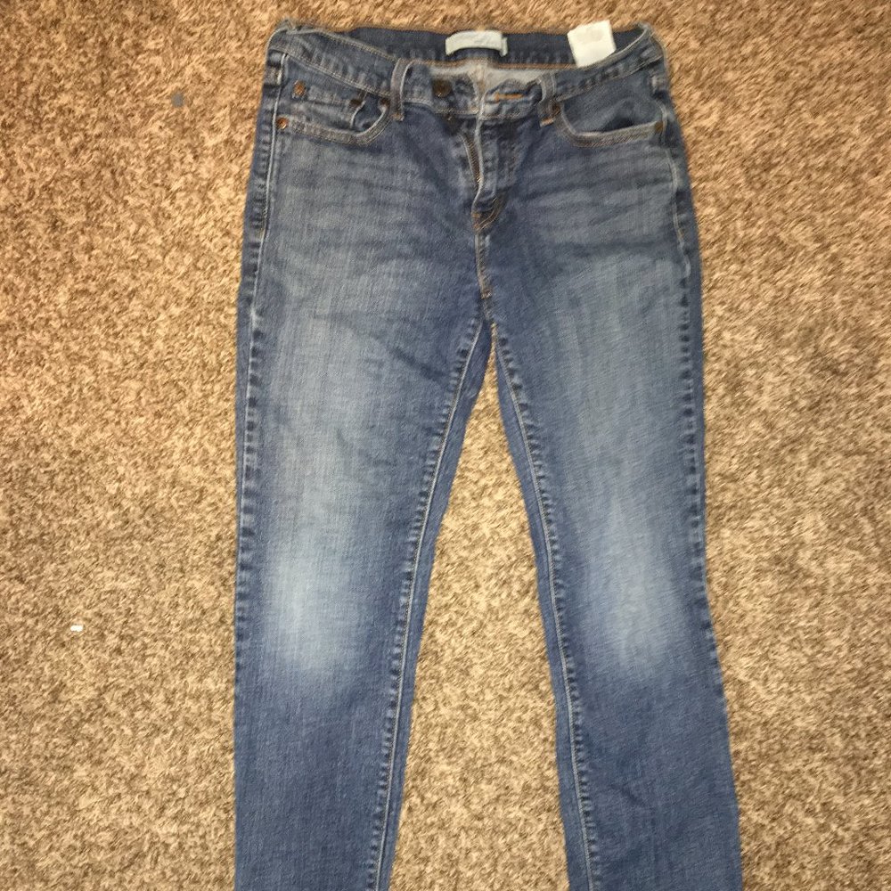 Women's Straight Leg Jeans